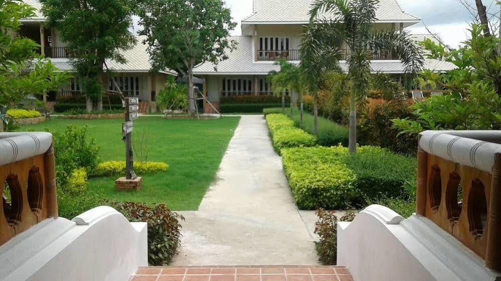Scent Of Sukhothai Resort Exterior foto